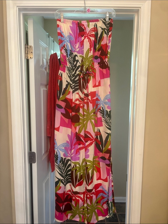 True Destinations Pants - NWOT - Tropical Print Strapless One-Piece Romper.